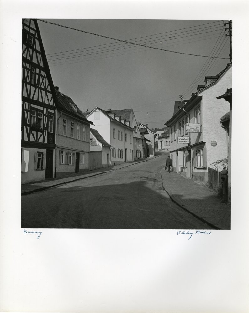 32-163 (click for large image)